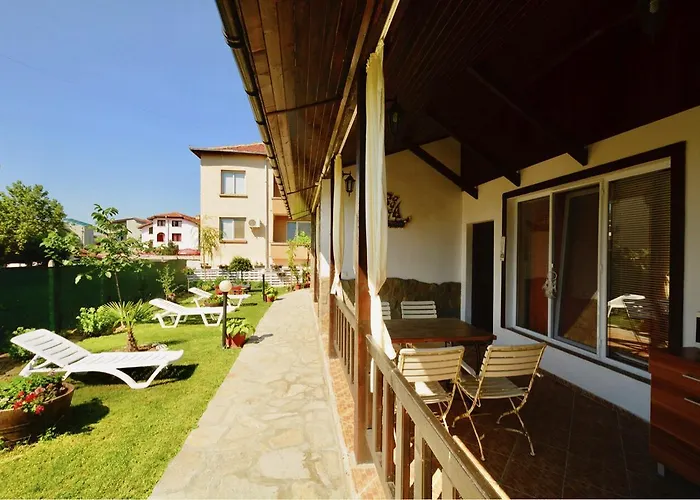 Yanevi Villa Lozenets